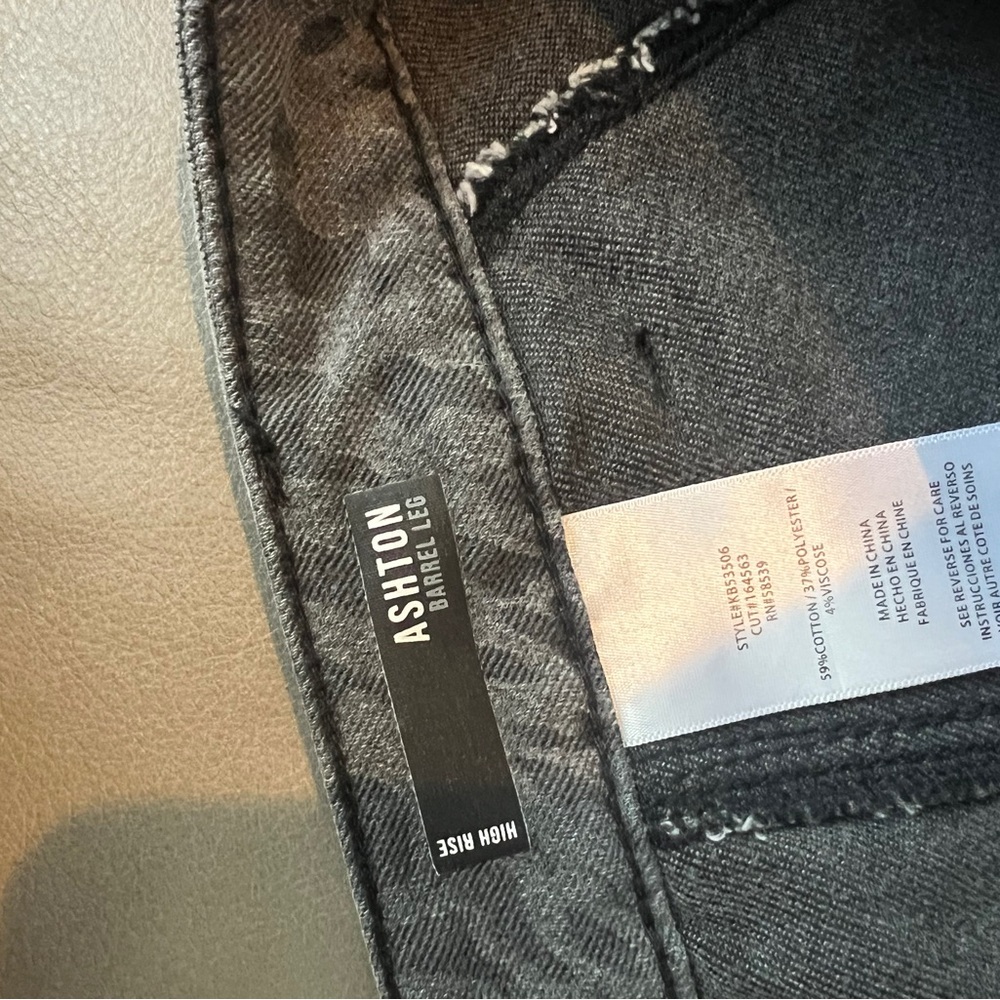 Kut from the Kloth Ashton Wide Leg Pants in Gray - Picture 5 of 7